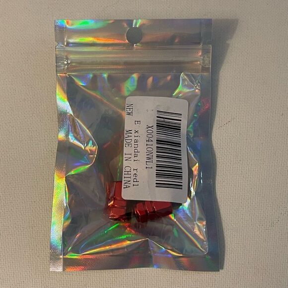 Hyundai valve Stem caps in Red set of 4 NWT - Picture 4 of 4